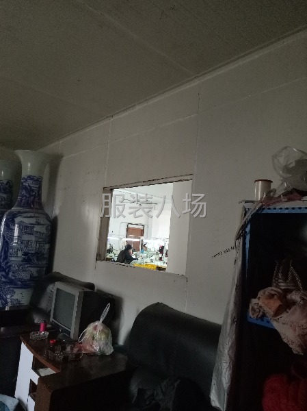 汉阳炜铭制衣厂对外承接各种男女式服装的来料加工。-第1张图片