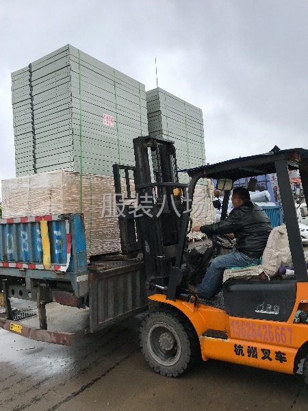 大量收购缝纫设备，面料衣服等一切库存-第12张图片