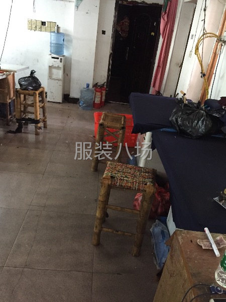 专业加工中高档时装-第5张图片
