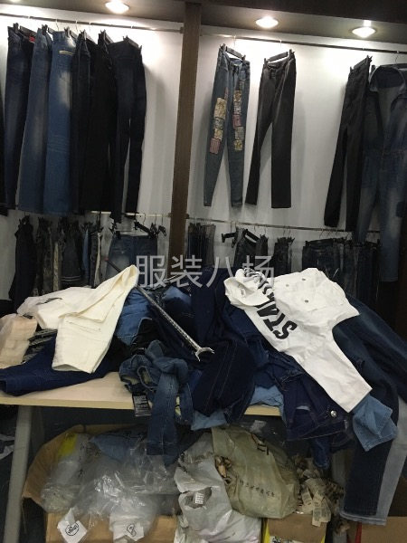 专业牛仔服装生产-第6张图片