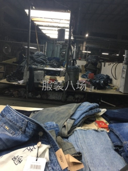 专业牛仔服装生产-第8张图片
