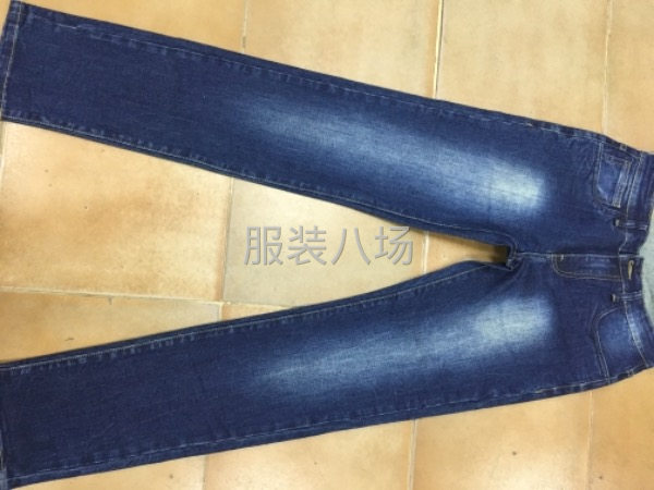 专业牛仔服装生产-第20张图片