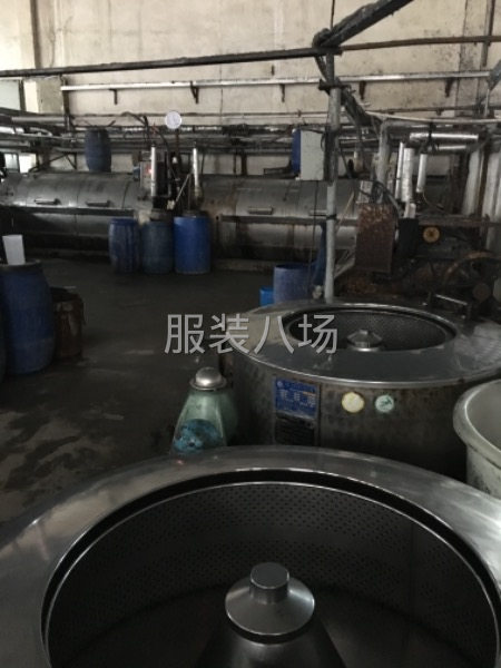 专业牛仔服装生产-第25张图片