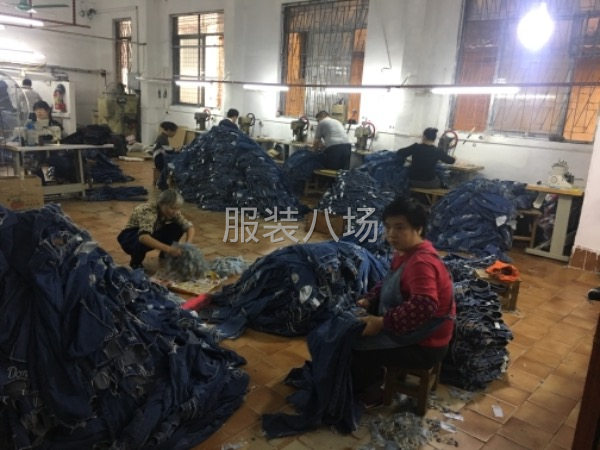 专业牛仔服装生产-第91张图片