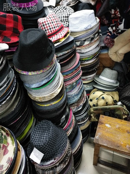 几万个礼帽样品帽加小整单批发，清货，要的询价，花色全。-第3张图片