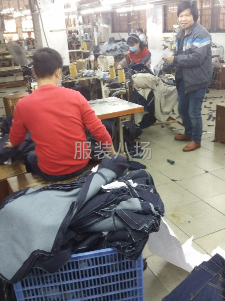 专业牛仔服装加工，设计，真诚寻找合作伙伴。-第1张图片