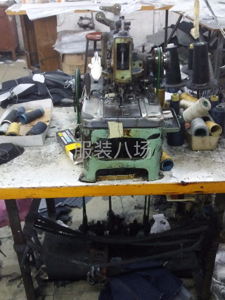 专业牛仔服装加工，设计，真诚寻找合作伙伴。-第3张图片