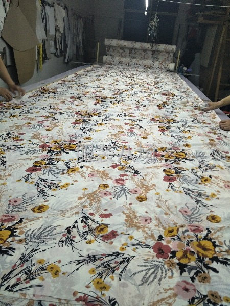 服装加工厂诚寻长期合作商-第2张图片
