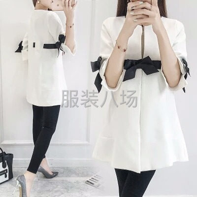 爆款女裝白色風衣全清5元一件-第3張圖片