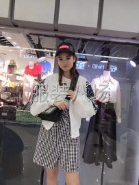 undefined - 招半精品女装整件缝纫工20名，半精品大烫1名 - 图1