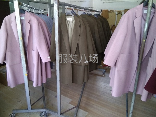 大连天恩服装厂十年专业加工定制高档双面男女款羊绒大衣-第6张图片