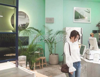 undefined - 新款长袖木耳领衬衫女韩范花边领木耳袖宽松灯笼袖上衣潮 - 图5