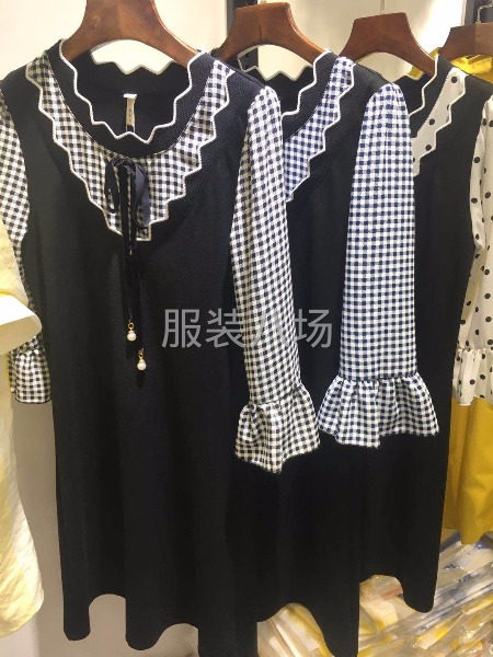 女裝品牌折扣店特賣展會貨源批發供應-第1張圖片