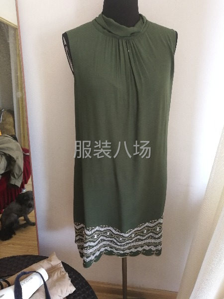 玲達服裝設(shè)計工作室-第7張圖片