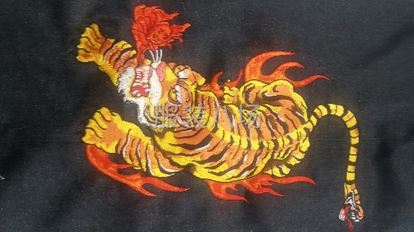 承接时装绣花加工-第2张图片