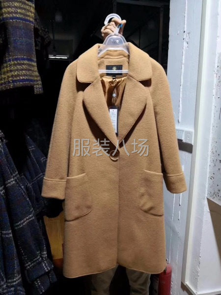 女士毛呢大衣-第5张图片