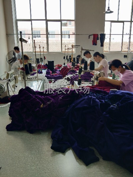 离常熟35公里有外发的老【图】-无锡江阴-承接加工-包工包料-服装八场