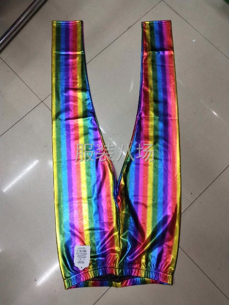 承接服装加工，以针织打底为主-第1张图片