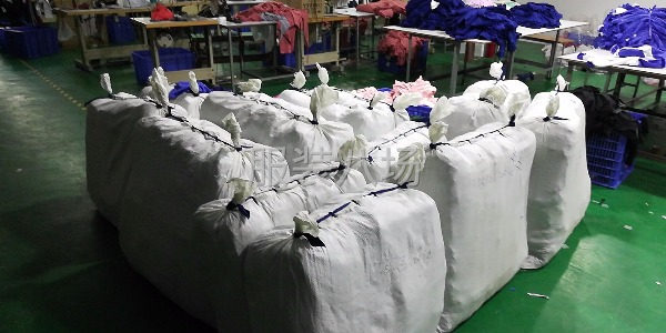 承接四針六線服飾，清加工，包工包料-第3張圖片