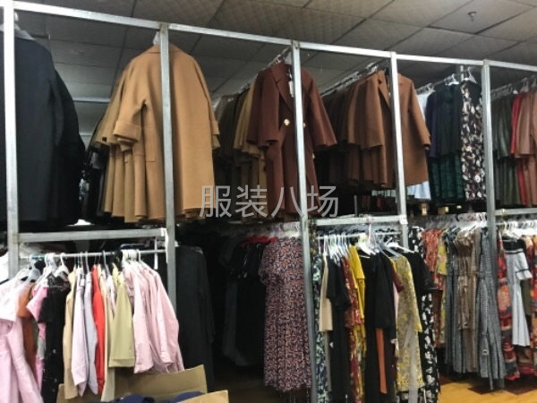 武汉品牌折扣服装店货源，汉派风，四季都做，厂家一手货源-第6张图片
