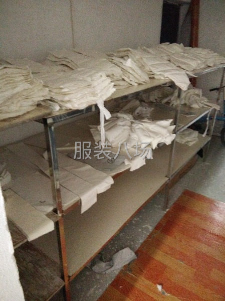 本人主要加工梭织女装，有须要加工服装的老板欢-第1张图片