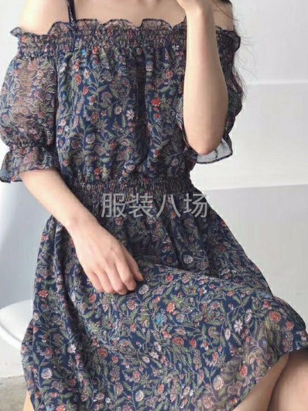 长期批发各类韩国女装,网红女装