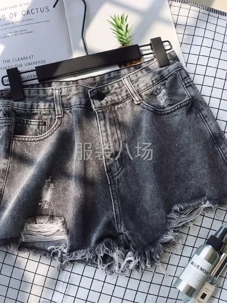 夏季必备女士牛仔短裤百搭爆款-第4张图片