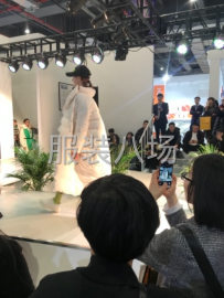 undefined - 爆款女装羽绒服火爆招商中………… - 图2