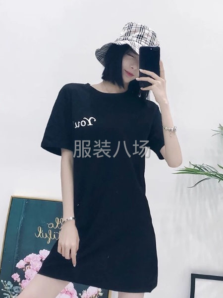 女士新款長(zhǎng)版T恤18元可散批-第1張圖片