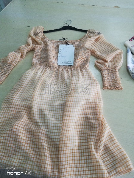 专做梭织羽绒服棉衣皮衣西装裙子-第9张图片