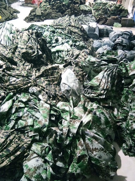 迷彩服批发……-第1张图片
