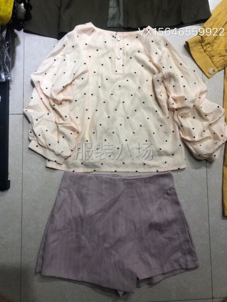 時(shí)尚雜款女裝3000元一包，800-1000件，賺錢的好貨-第1張圖片