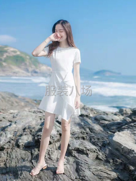 网店羽绒服大量返单急招整件车工10名-第1张图片