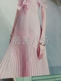 undefined - 广泽服饰工艺压褶 - 图1