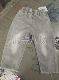 undefined - 陆巷服装厂常年招工 - 图1