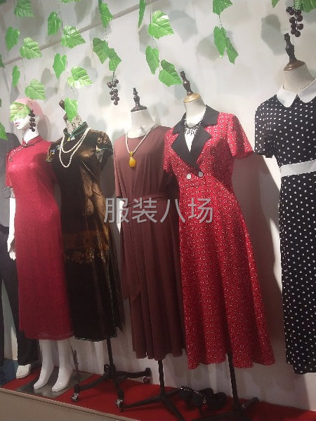 余海服饰，技术创新，追求完美-第1张图片