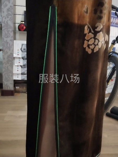 余海服饰，技术创新，追求完美-第10张图片