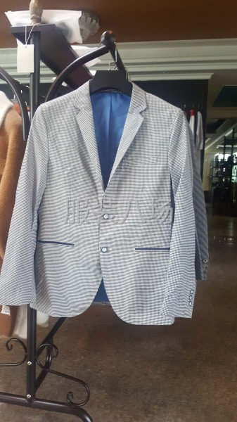 現有一批精品西服超低價處理了，十個顏色二十萬件，尺碼齊全-第3張圖片
