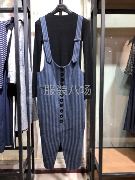 武汉最大品牌尾货批发中心，工厂一手货源，3000平仓库现货供-第6张图片