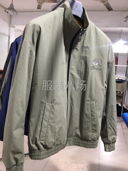 男女职业装西服、大衣、衬衫厂家直销！承接来样来料贴牌加工！-第12张图片