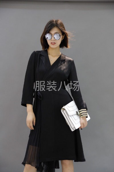 深圳原创设计女装，欢迎各大：品牌商，区域连锁代理，档口批发，-第2张图片