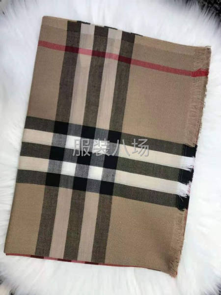 巴宝莉专业正品围巾-第7张图片
