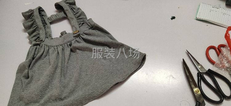 13行童装背带裙-第1张图片