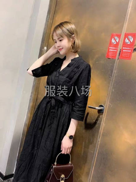 四季低价品牌女装尾货货源-第4张图片