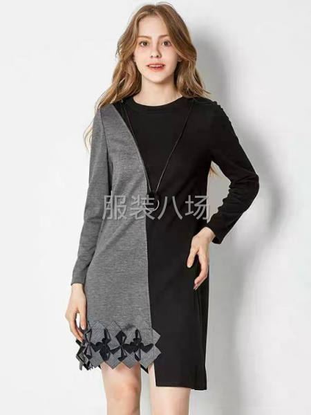 四季低价品牌女装尾货货源-第1张图片