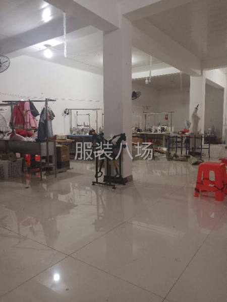 承接各类服装加工，公司小单，网店，档口，商场，等做工精细-第1张图片