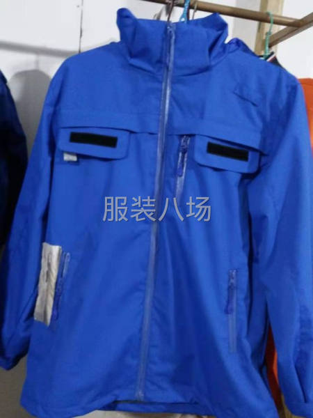校服套装外发-第1张图片