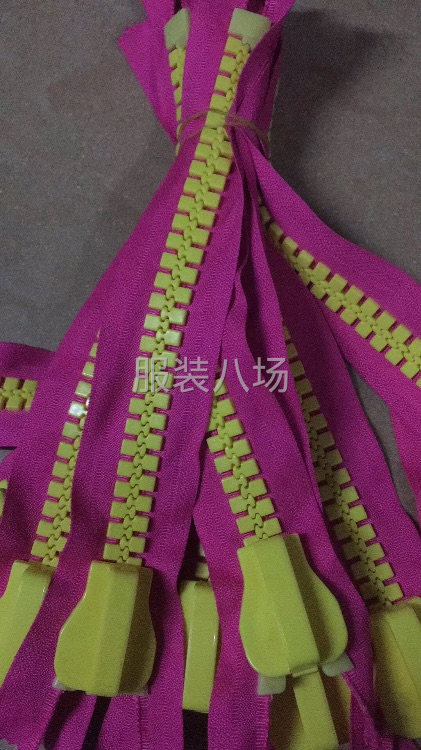 出售树脂尼龙拉链码装条装-第4张图片