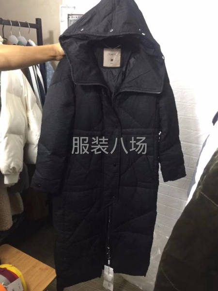 女式羽绒服-第4张图片