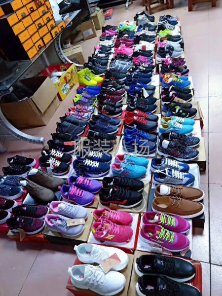 几万双正品品牌男女运动鞋，100双起批，有量有价，欢迎批发-第9张图片